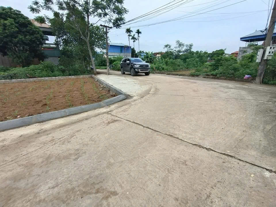 Mình chính chủ cần bán nhanh lô đất trục chính Đồi Sen sang Tân Xã - Ảnh chính