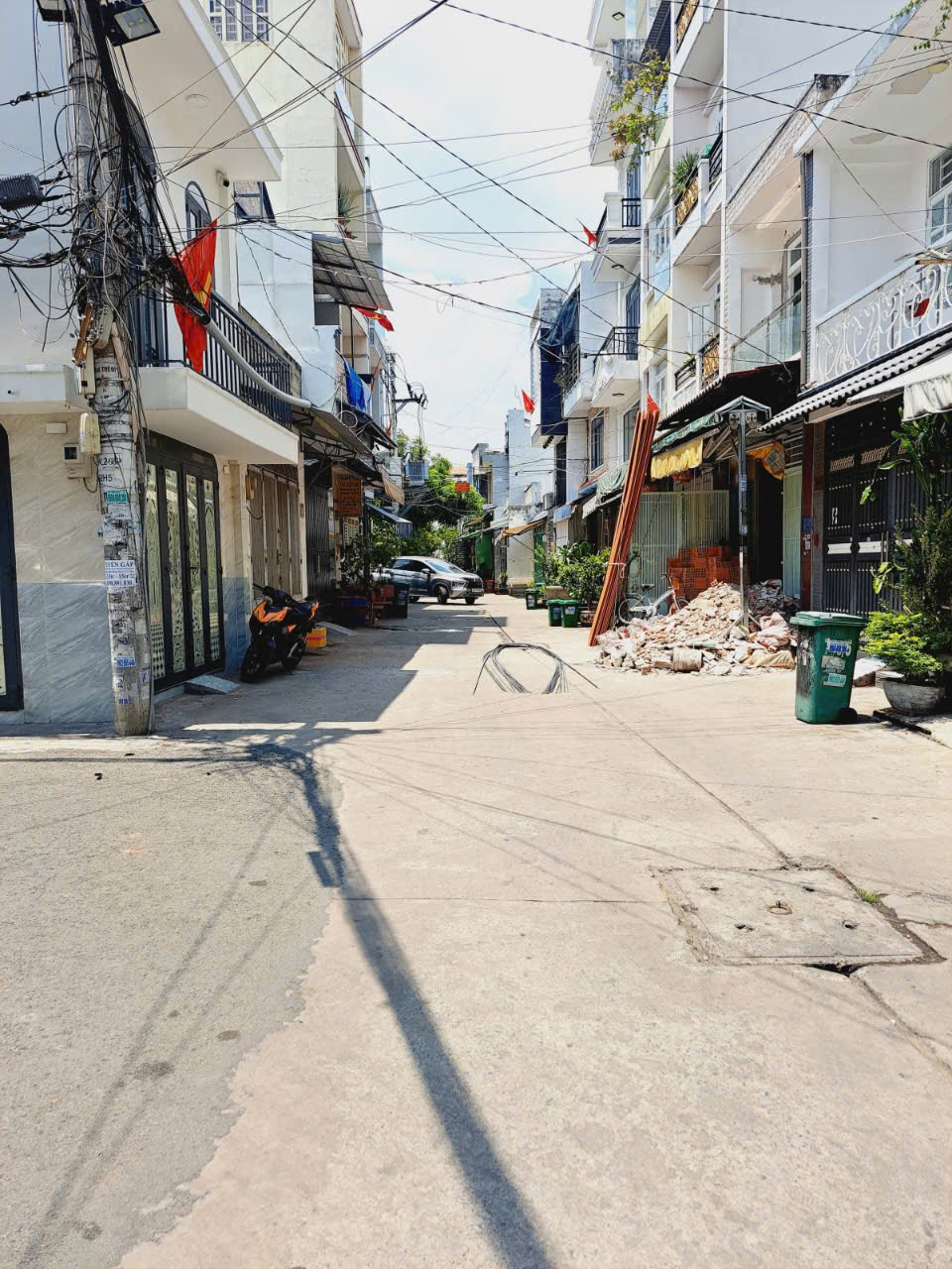 Bán gấp nhà Hương Lộ 2 gần ngã tư 4 xã hẻm 8m Kinh Doanh 51m2 ,4 Tầng Nhỉnh 5 tỷ - Ảnh 1