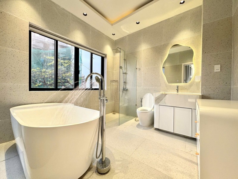 ♣ Villa Góc 2 MT Trường Thi gần Cổng Sân Bay, 194m2, 4 tầng KD, 80tr/th - Ảnh 3