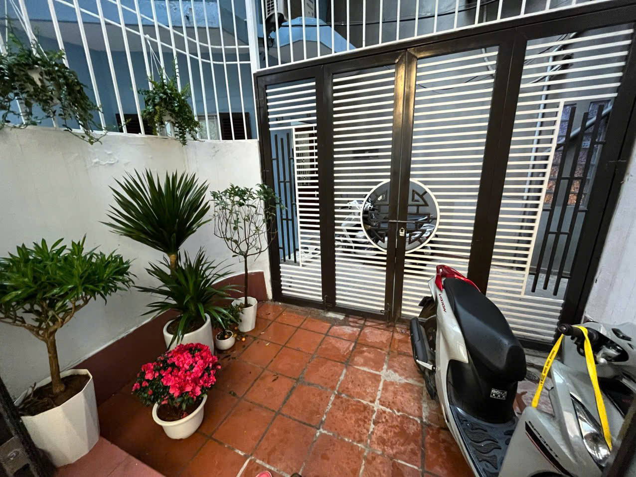 Đầu tư cho thuê phố Khâm Thiên, Đống Đa, 75m2, mặt tiền 5m, 2 THOÁNG, 10.5 tỷ - Ảnh 1