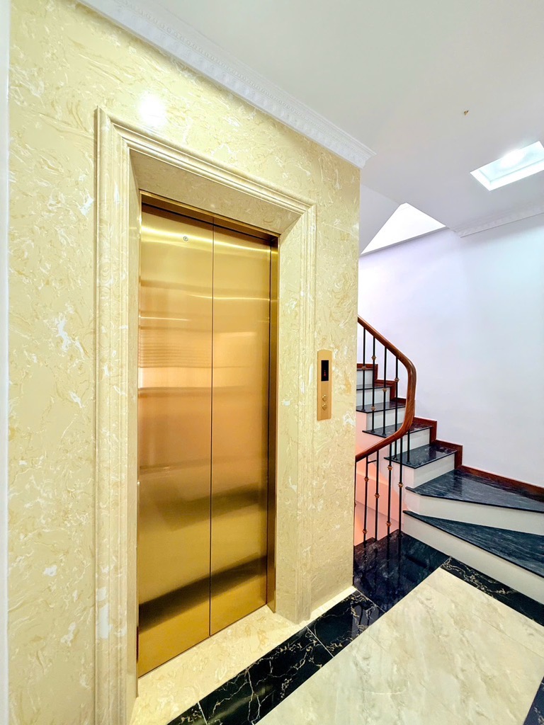 BIỆT THỰ MỚI XÂY - KINH DOANH - THANG MÁY - 6 TẦNG - TT CẦU GIẤY - 40M2 - HƠN 11 TỶ - Ảnh 2