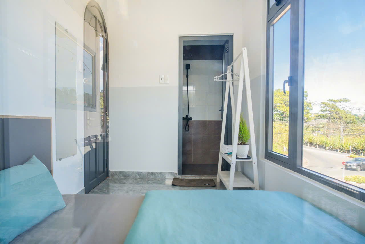 CHO THUÊ VILLA 9 PHÒNG FULL NỘI THẤT MẶT TIỀN NGUYỄN ĐÌNH QUÂN - P5 - ĐÀ LẠT - GIÁ 30TR - Ảnh 3
