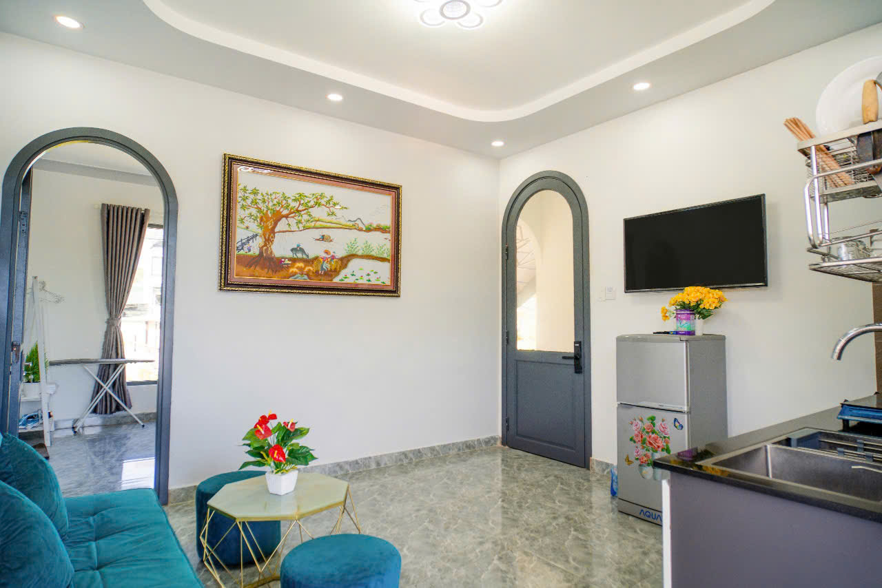 CHO THUÊ VILLA 9 PHÒNG FULL NỘI THẤT MẶT TIỀN NGUYỄN ĐÌNH QUÂN - P5 - ĐÀ LẠT - GIÁ 30TR - Ảnh 2