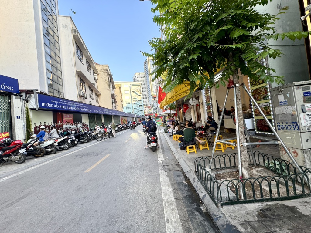 NHÀ 298 TÂY SƠN, CÁNH CỬA THỨ 10 TRONG PHỐ – BÍ ẨN GIỮA TRÁI TIM ĐỐNG ĐA - Ảnh chính