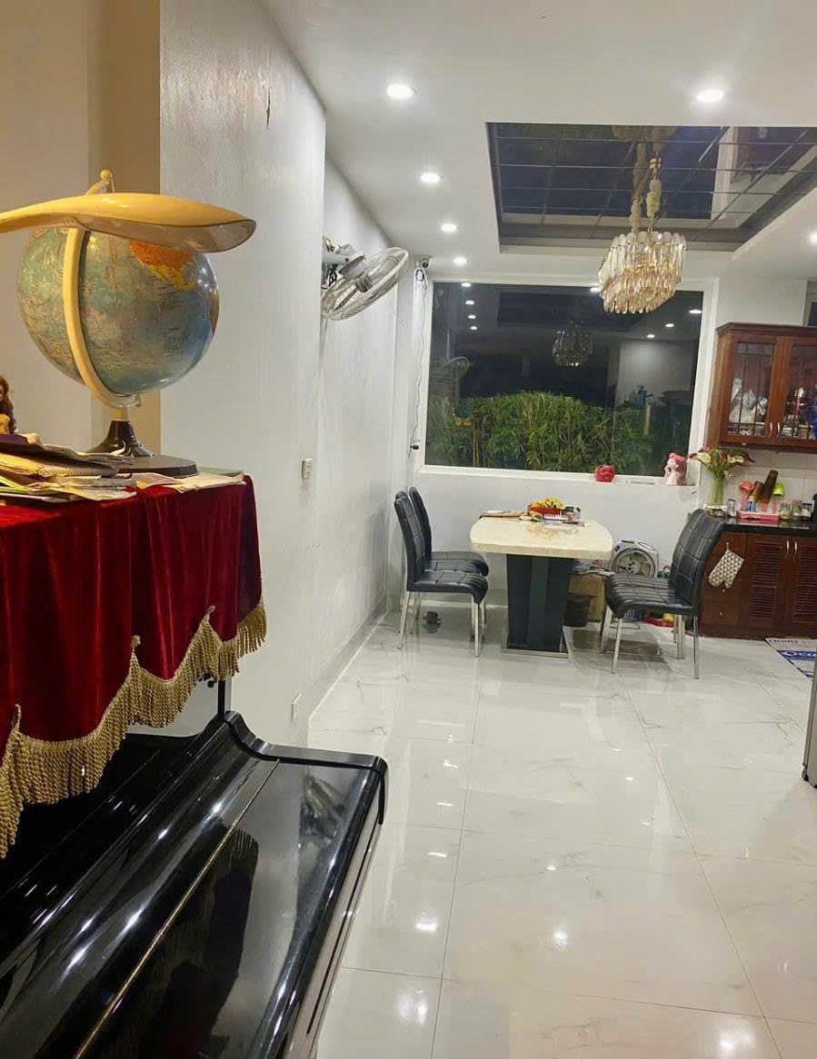 Bán nhà phố Vũ Hữu phân lô Ô tô tránh - 55m nhà 5 tầng giá 18,3 tỷ - Ảnh 2