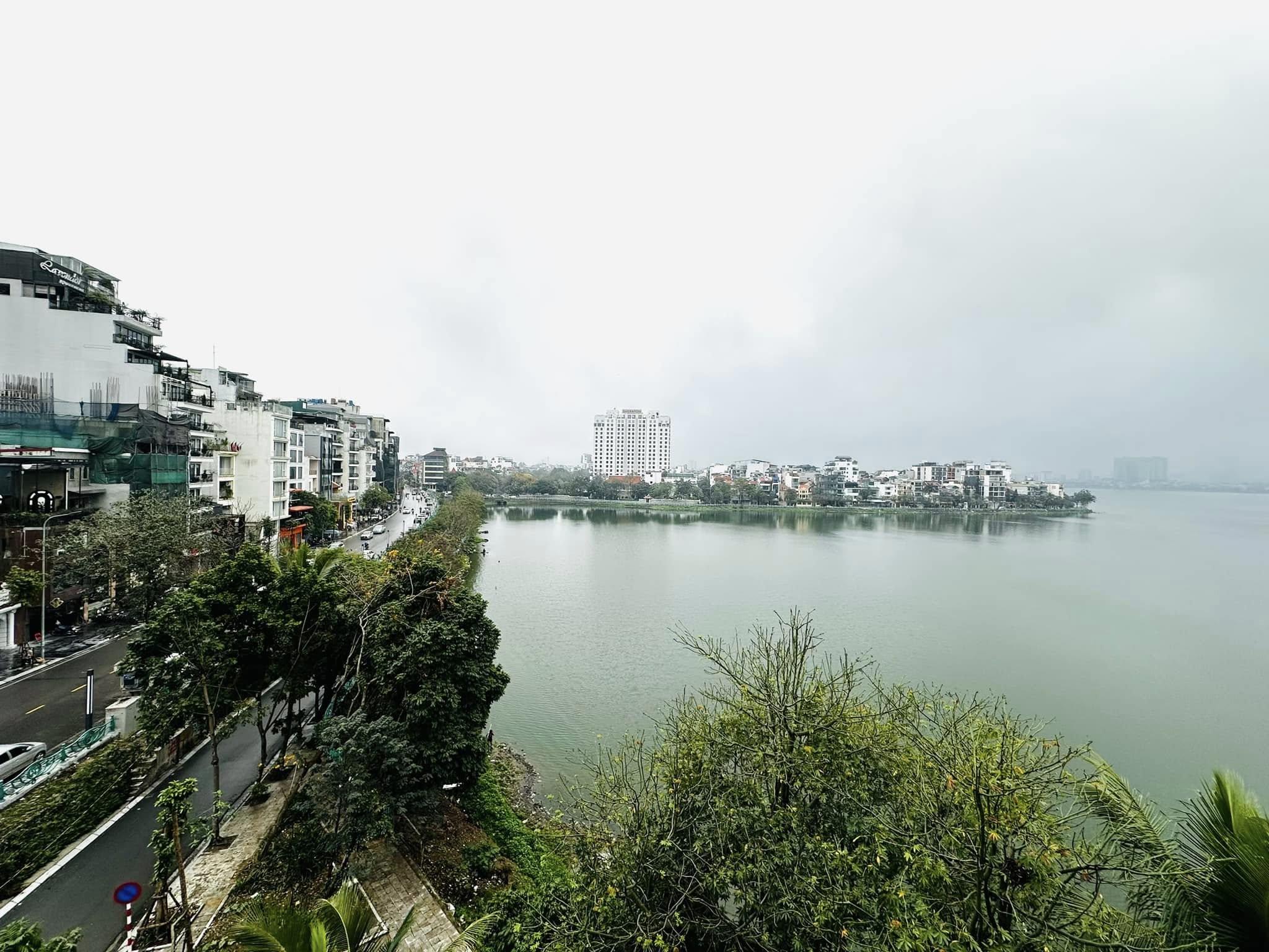 Bán Nhà Mặt Phố Quận Tây Hồ , 200m2 , 6 Tầng , Mặt tiền 8,5m , Gía chỉ 200 Tỷ - Ảnh 1