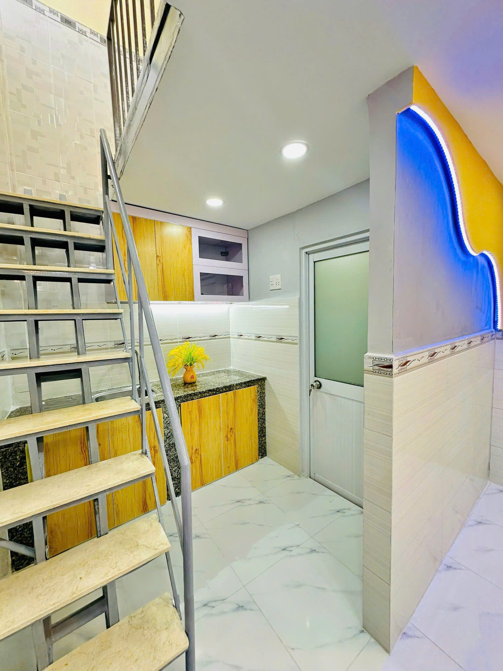 BÁN NHÀ MỚI ĐẸP 100% - ĐƯỜNG HUỲNH THIỆN LỘC, QUẬN TÂN PHÚ - Ảnh 4