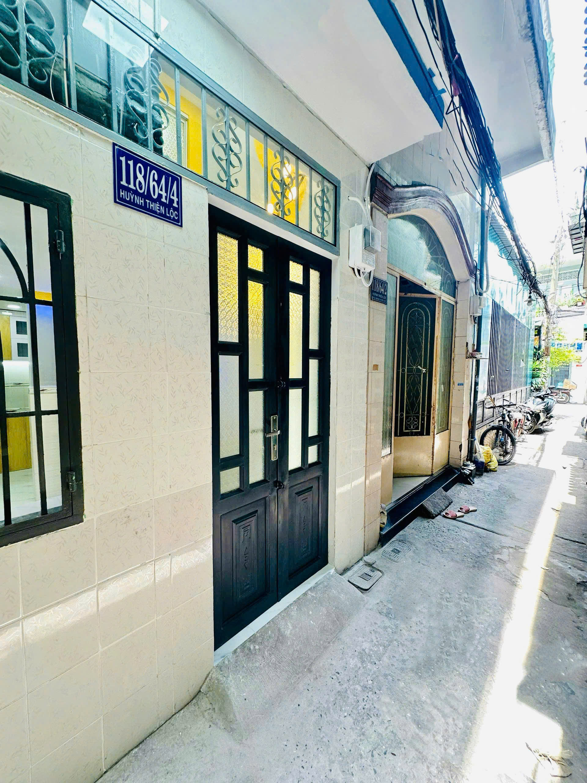 BÁN NHÀ MỚI ĐẸP 100% - ĐƯỜNG HUỲNH THIỆN LỘC, QUẬN TÂN PHÚ - Ảnh 1