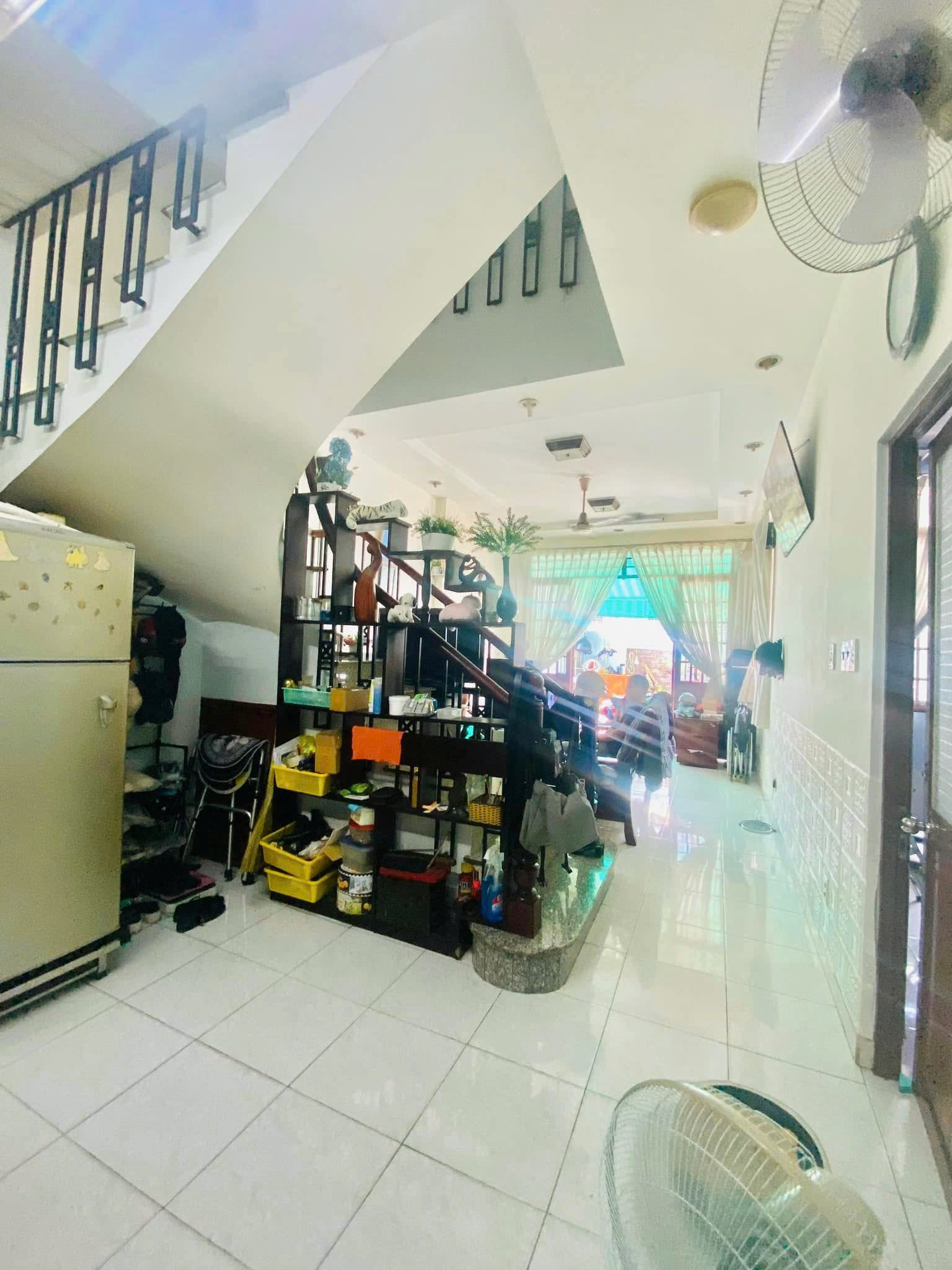 Bán nhà hẻm 6m Nguyễn Hữu Cảnh - đối diện Landmart, DT: 7x14m, 2 tầng- 2PN, 9.9 tỷ. - Ảnh 2