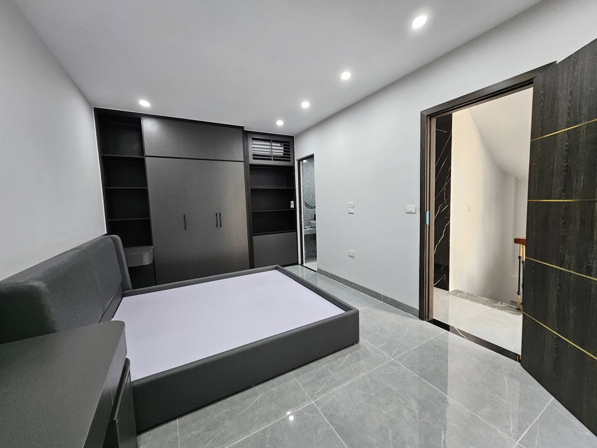 THANG MÁY, NGÕ THOÁNG RỘNG , BA GÁC ĐỖ CỬA , KHƯƠNG ĐÌNH THANH XUÂN , 38M2 6TẦNG MT4.5M , 8.9 TỶ . - Ảnh chính