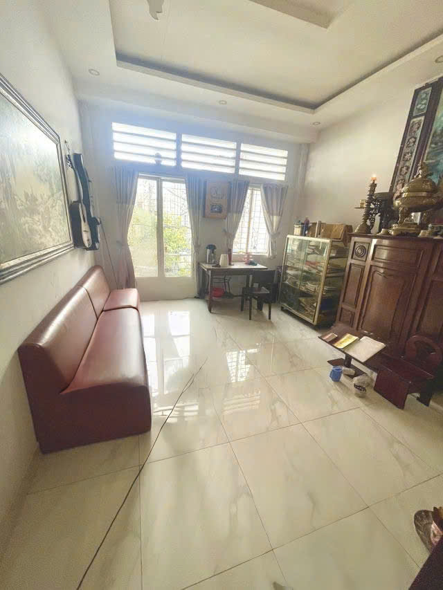 Nhà Mới 3Tầng Cách mặt Tiền 15M Hẻm Thẳng Xe Hơi Sổ Vuông 92m2 Gía 13,5 Tỷ Thương Lượng - Ảnh chính