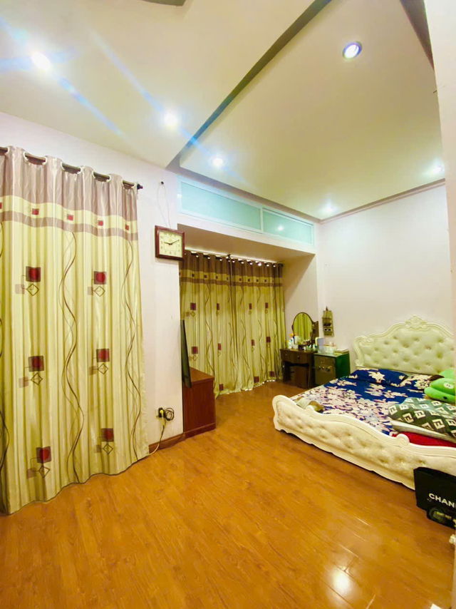 BÁN NHÀ RIÊNG PHỐ Ngô Gia Tự dân xây kiên cố 46 m2,X  4 Tầng mặt tiền  5.8m,7.5 tỷ Long Biên. - Ảnh 4