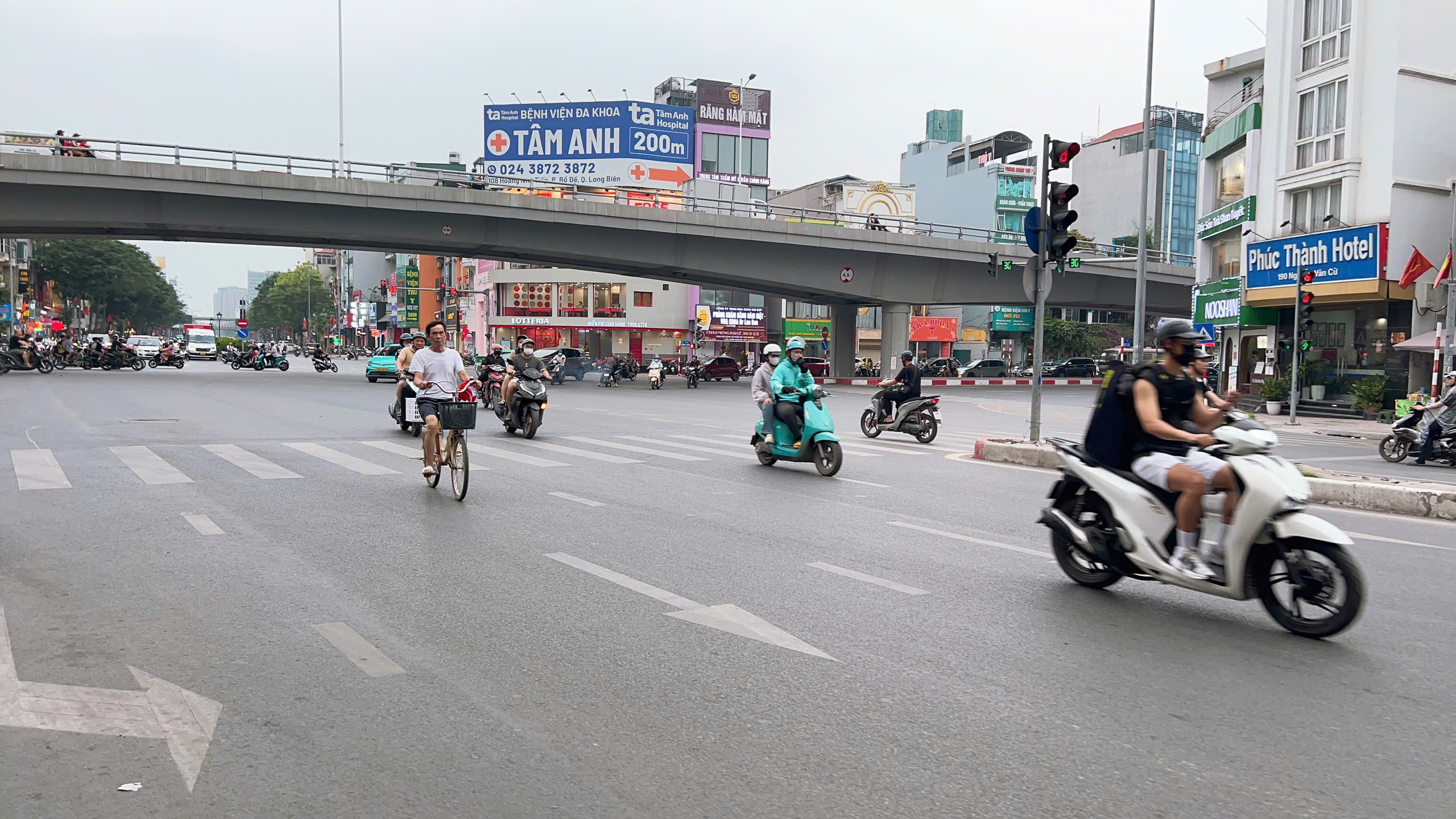 NHỈNH 6 TỶ, SÓT LẠI MẢNH ĐẤT VÀNG PHỐ NGỌC LÂM 45M, 2 MẶT NGÕ, SÁT PHỐ, AN SINH TUYỆT VỜI - Ảnh 2