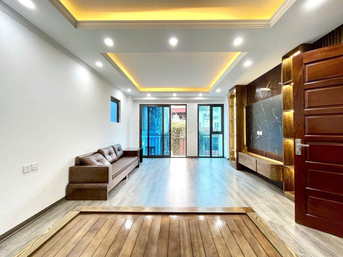 PL TÔ VĨNH DIỆN - Ô TÔ TRÁNH - THANG MÁY DT 43m2 6 tầng MT 6.4m Giá 19.8 tỷ - Ảnh chính