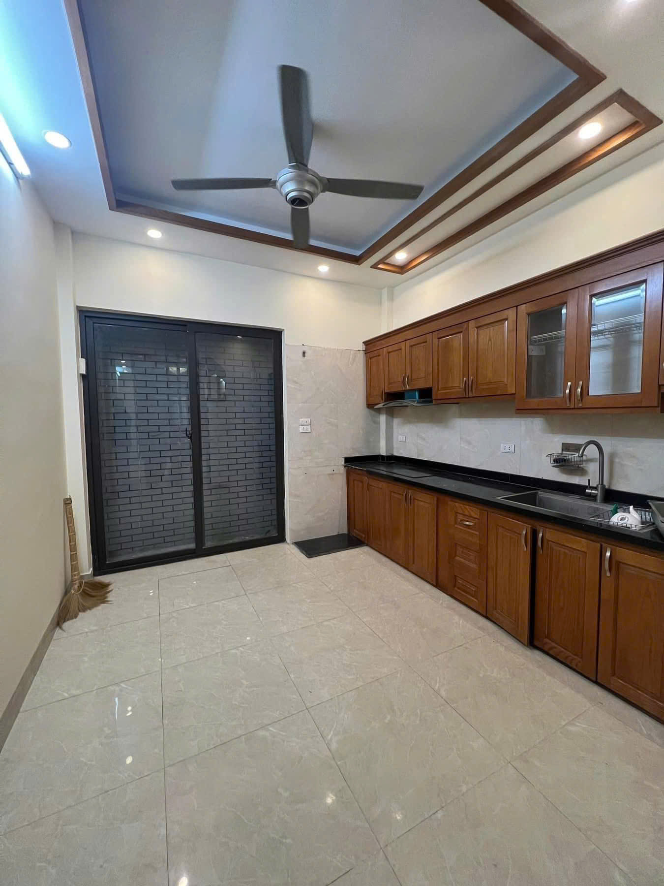 NGUYỄN VĂN TRỖI - 20M RA ÔTÔ DT 40m2 4 tầng mặt tiền 3.4m Giá 8 tỷ - Ảnh 3