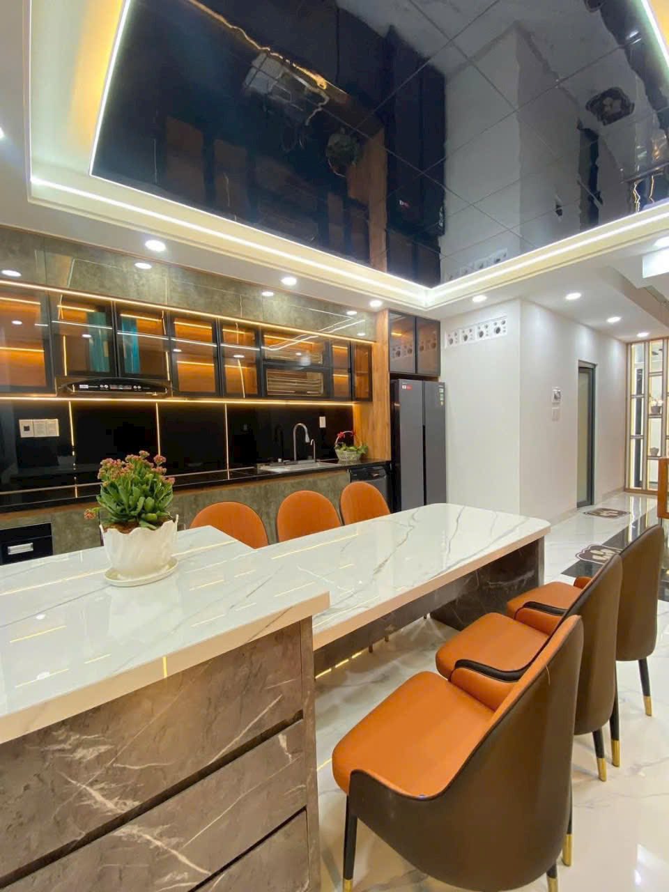 BÁN GẤP GIẢM MẠNH 5 TRĂM TRIỆU! NHÀ PHỐ THẠNH XUÂN QUẬN 12 ĐẸP HIỆN ĐẠI, FULL NỘI THẤT - Ảnh 4