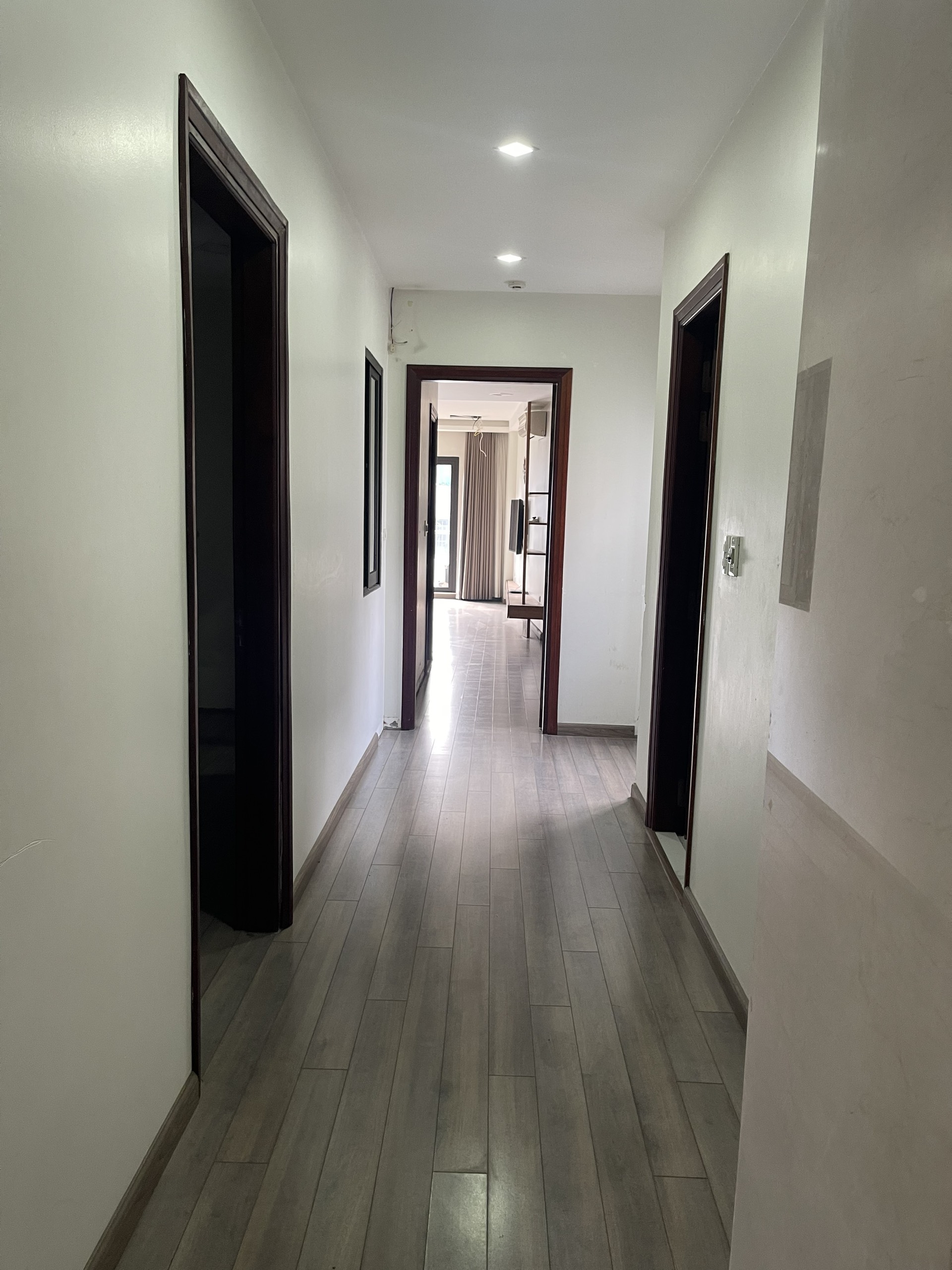 Cho thuê nhà phố 4 sàn từ tầng 2 đến tầng 6 tại 92 La Thành , Ô Chợ Dừa , Đống Đa , Hà Nội - Ảnh 2