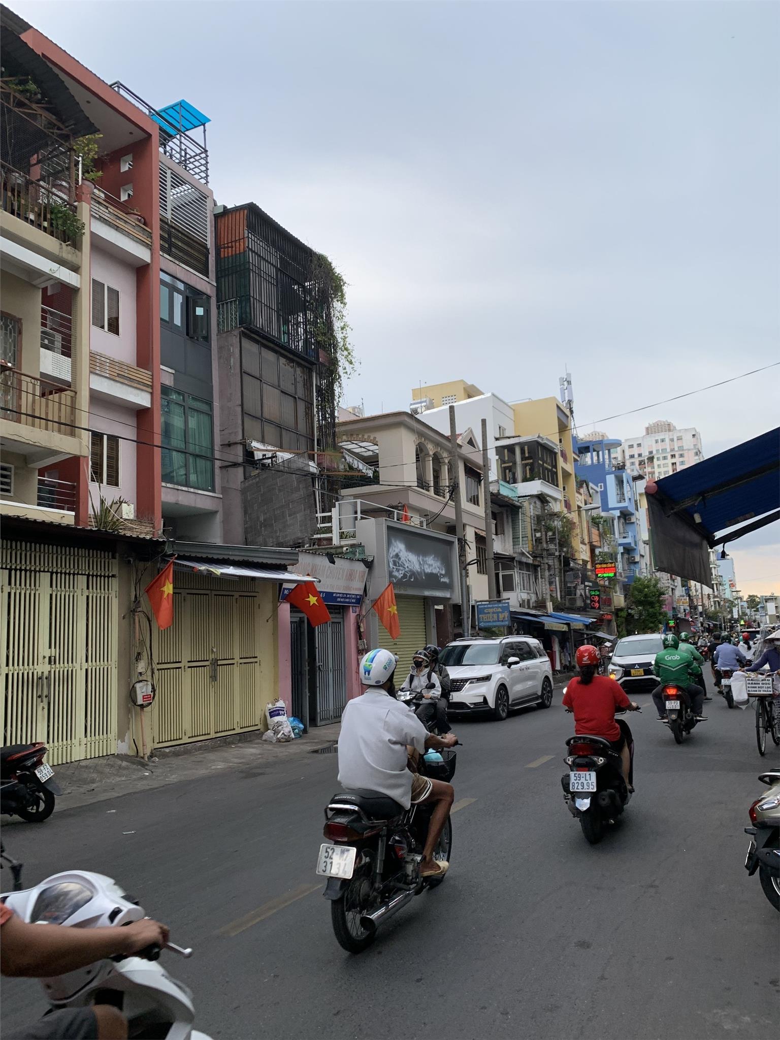 @ NHỈNH 10Tỷ- MẶT TIỀN TT Quận 5-39m2 4Tầng Ngay Nguyễn Biểu-Cao Đạt khu Sầm uất KD Đỉnh. - Ảnh 4