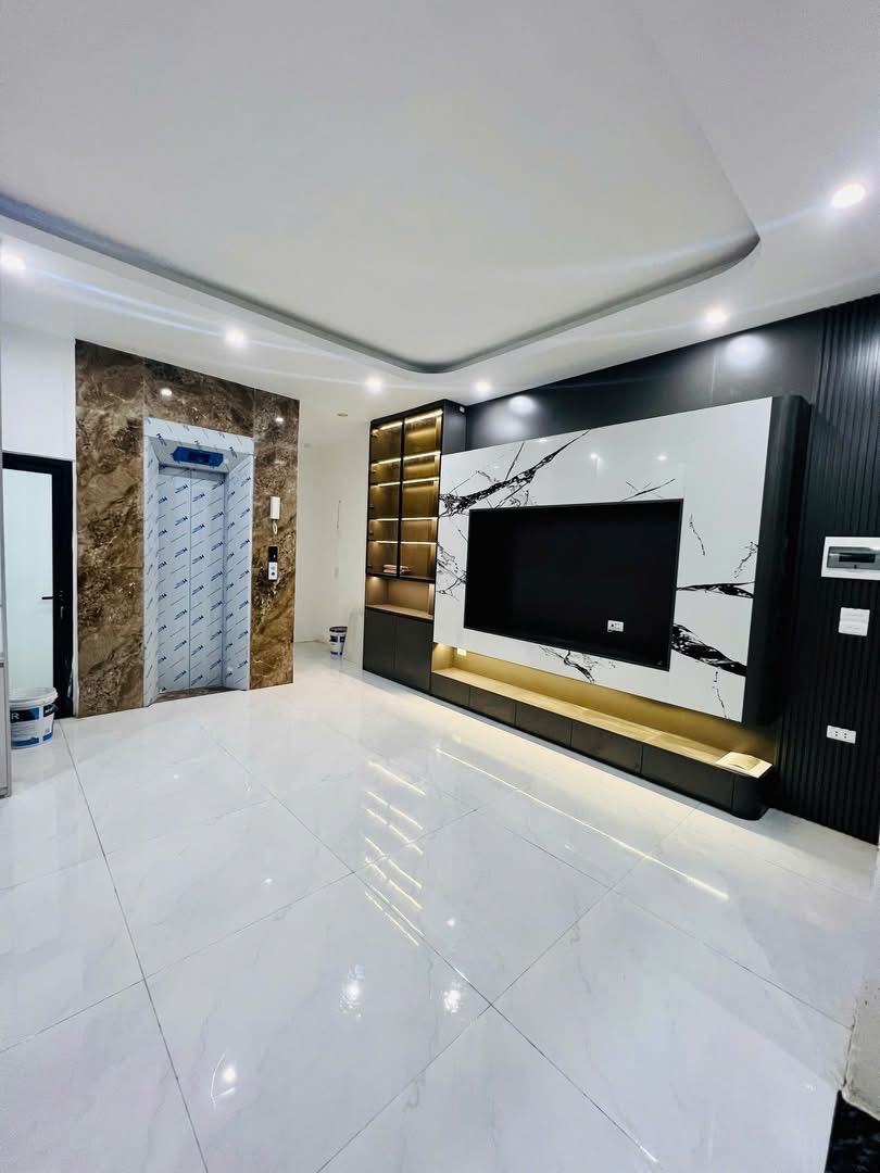 NHÀ ĐẸP SIÊU HIẾM PHỐ VĂN CHƯƠNG -ĐỐNG ĐA - 6T THANG MÁY - GẦN PHỐ - 3 BƯỚC RA HỒ - Ảnh 1