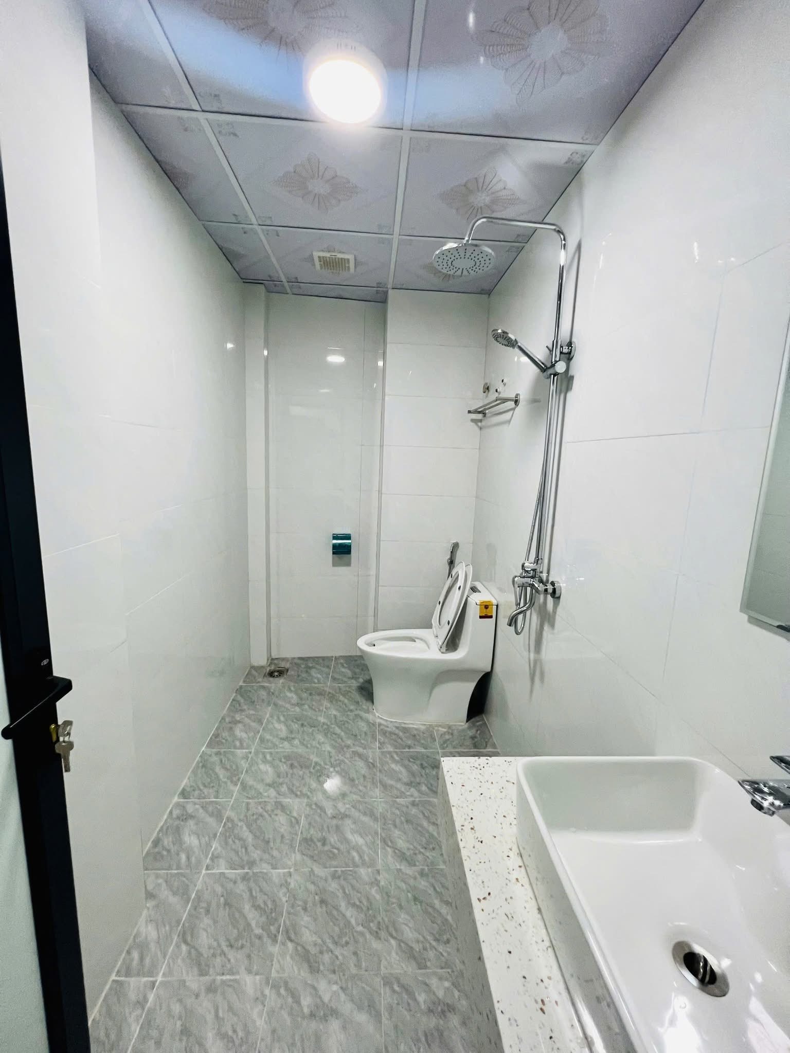 NHÀ ĐẸP SIÊU HIẾM PHỐ VĂN CHƯƠNG -ĐỐNG ĐA - 6T THANG MÁY - GẦN PHỐ - 3 BƯỚC RA HỒ - Ảnh 3