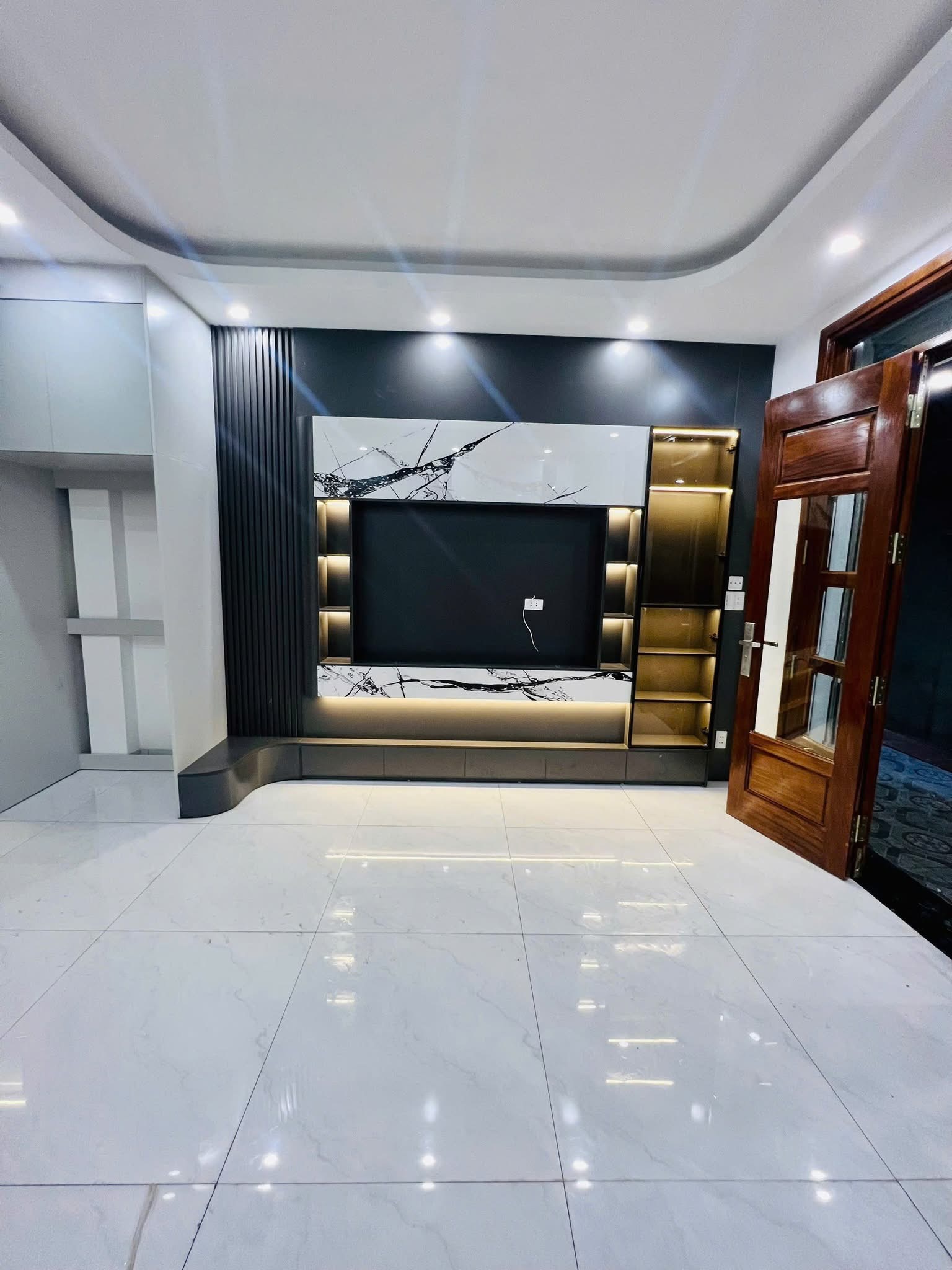 NHÀ ĐẸP SIÊU HIẾM PHỐ VĂN CHƯƠNG -ĐỐNG ĐA - 6T THANG MÁY - GẦN PHỐ - 3 BƯỚC RA HỒ - Ảnh 7