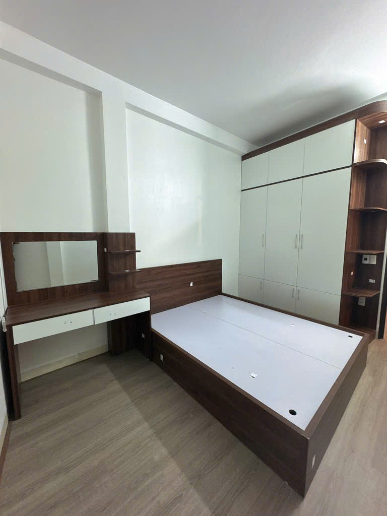 Bán nhà phố Trạm - 36m² x 5 tầng, mặt tiền 6m, vị trí đẹp, giá chỉ 6,1 tỷ! - Ảnh 4
