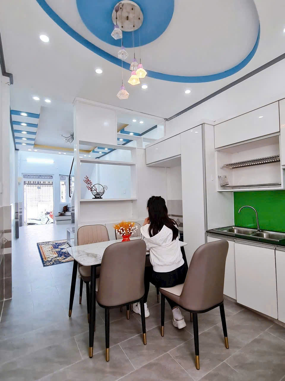 Nhà 8 triệu 2 phòng ngủ gần Vincom Hùng Vương - Ảnh 2
