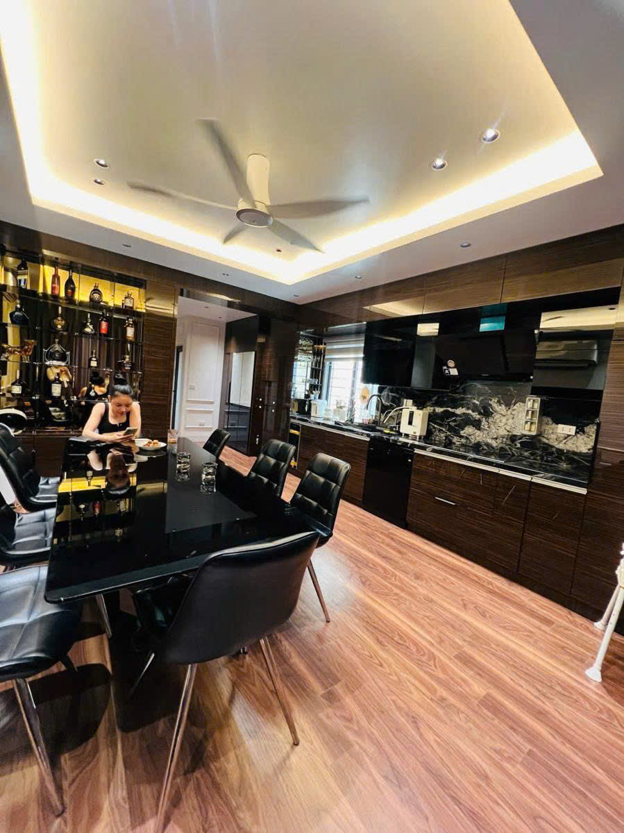 PHÂN LÔ VIP HOÀNG MAI - 7 TẦNG THANG MÁY, GARA OTO, NỘI THẤT XỊN, 20M RA PHỐ - GIÁ 23.5 TỶ - Ảnh 2