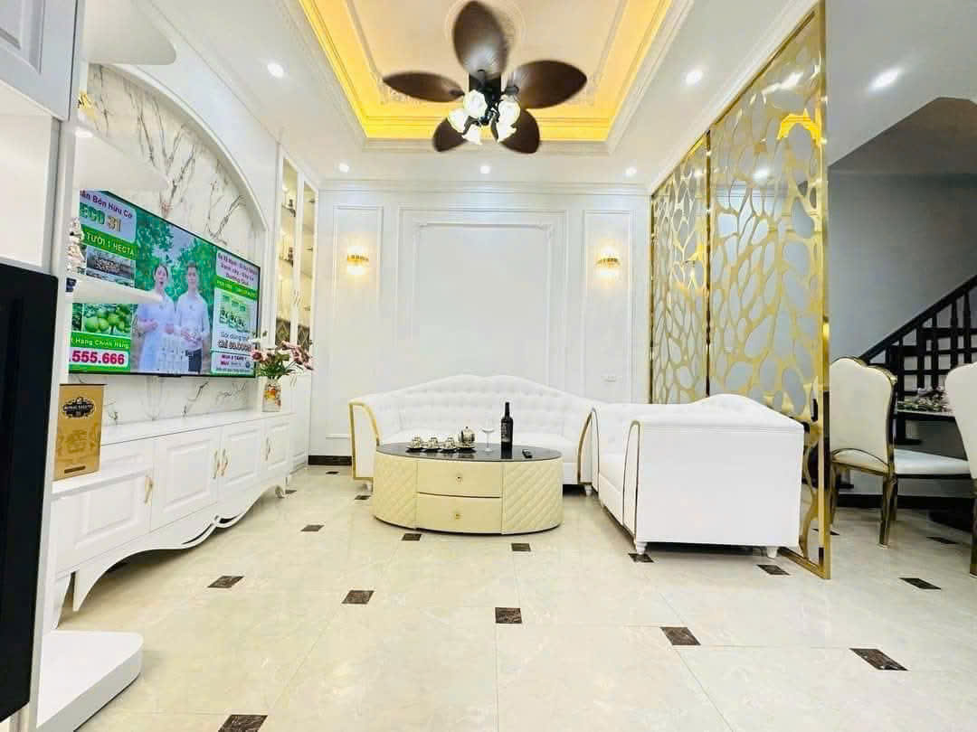 🏡 CỰC PHẨM NHÀ ĐẸP 5 TẦNG - NGÕ THÔNG - TRUNG TÂM HOÀNG HOA THÁM - Ảnh 2