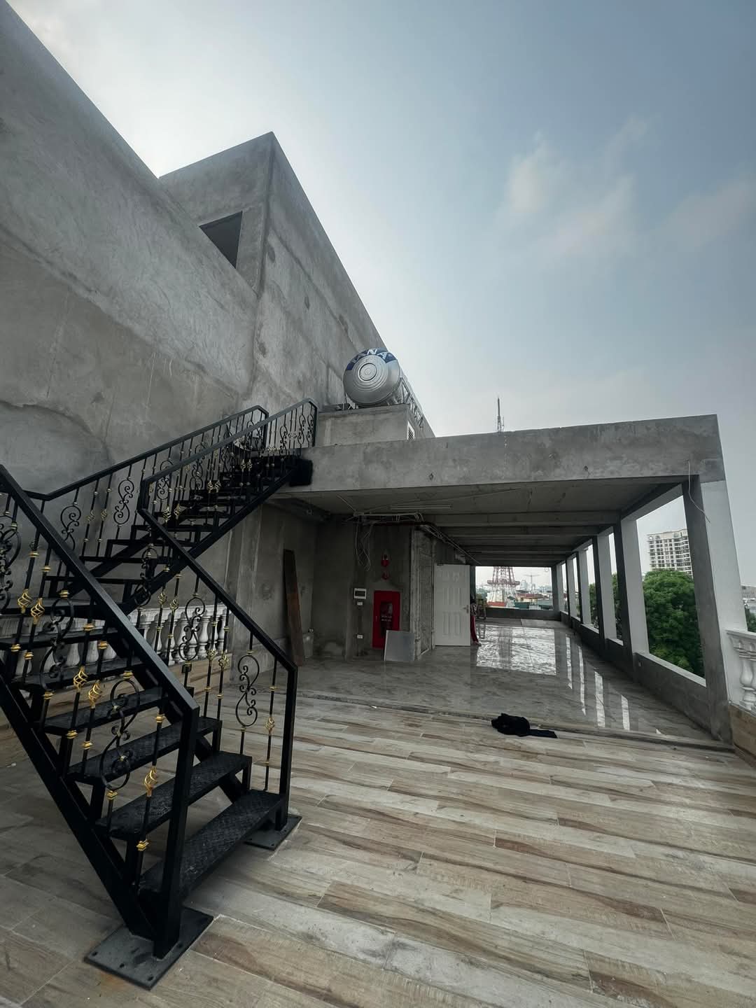 MẶT ĐƯỜNG ĐẠI CỒ VIỆT HAI BÀ TRƯNG, VỊ TRÍ ĐẸP VIEW ĐẸP 9 TẦNG KINH DOANH. DT 195M2 GIÁ 155 TỶ - Ảnh 4