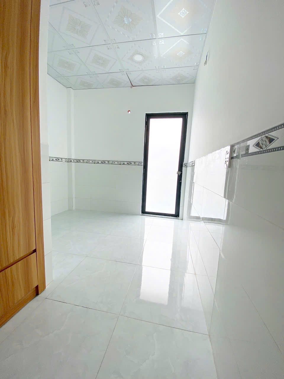 NHÀ ĐẸP, CẠNH CHỢ VƯỜN LÀI APD Q12, ĐẠI HỌC TẤT THÀNH, HẺM XE HƠI - Ảnh 4