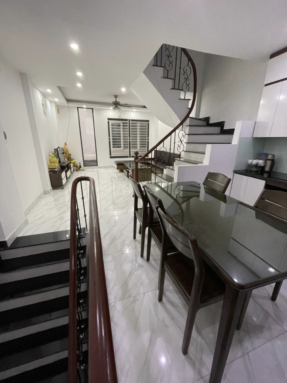 Nhà Mới Đẹp phố Nguyễn An Ninh, Ngõ Thông, Gần chợ, Gần Phố Full Nội Thất DT44m2 giá 9 Tỷ - Ảnh 1