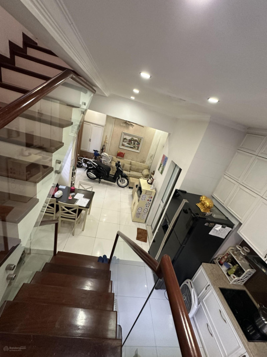Nhà nguyên căn góc 4pn, 50m2, full đồ, có giảm mạnh cho người thuê lâu ở lâu dài - Ảnh 3