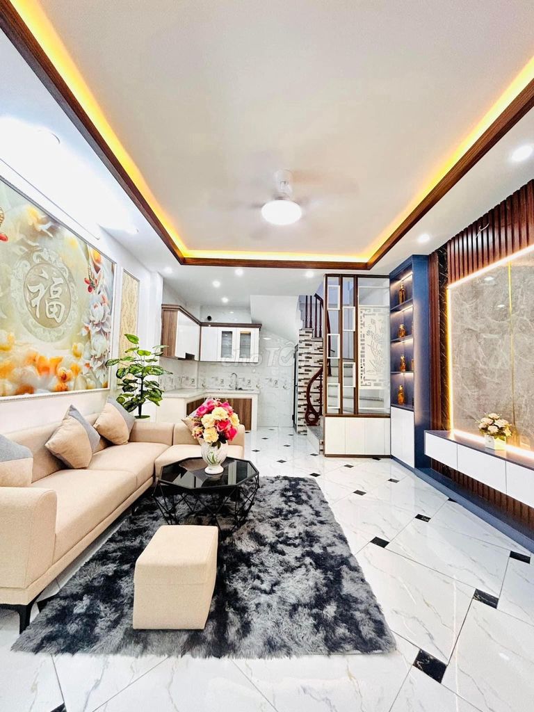 n nhà Tôn Thất Tùng ngõ thông 35m2 siêu đẹp giá 4,9 tỷ xây mới 5 tầng - Ảnh 2
