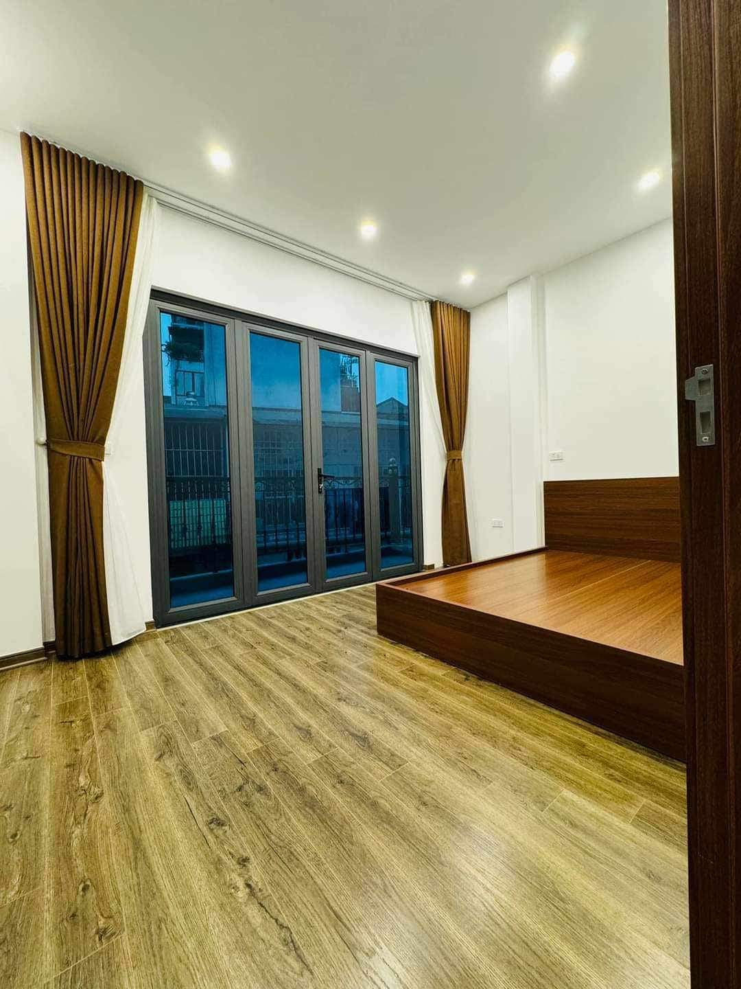 Phân lô Nguyễn Lương Bằng gần hồ điều hòa - 40m2 lô góc - mặt tiền rộng chỉ 5,7 tỷ - Ảnh 2