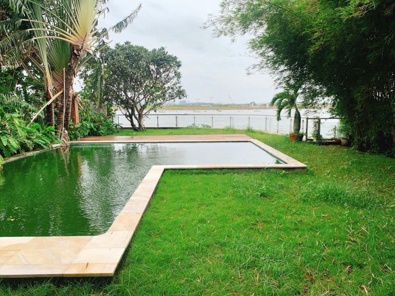 VILLA 5 sao view sông Vườn Lài APĐ ngang 12m 350m2 TẶNG hồ bơi chỉ 36 tỷ. - Ảnh chính