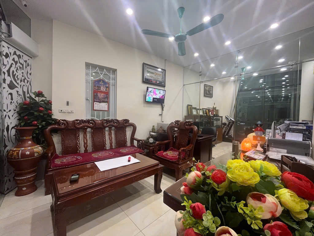 NHÀ CẦU GIẤY, NGÕ THÔNG, Ô TÔ, KINH DOANH, 2 THOÁNG, CHỈ 17 TỶ - Ảnh 2
