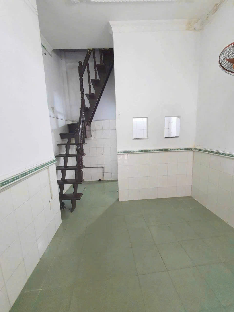 SÁT MẶT TIỀN  TRUNG TÂM Q4<br>DIỆN TÍCH SD 45 M2<br>CÓ 2 TỶ - Ảnh 1