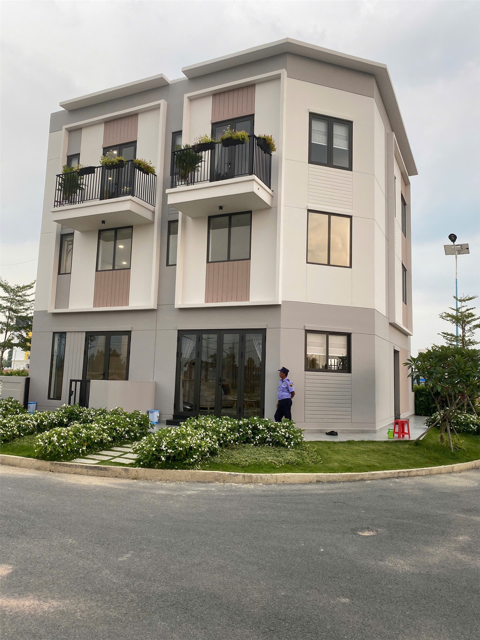 Chính Sách Vay Ưu Đãi Lãi Suất 6,6%, Trả Trước Từ 700 Triệu Nhận Nhà Ở Ngay - Ảnh chính