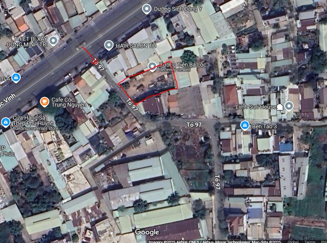 Bán mãnh đất có xưởng 300m và 1 căn nhà 1 lầu giấy tay và 02 kiốt đang cho thuê. - Ảnh 1