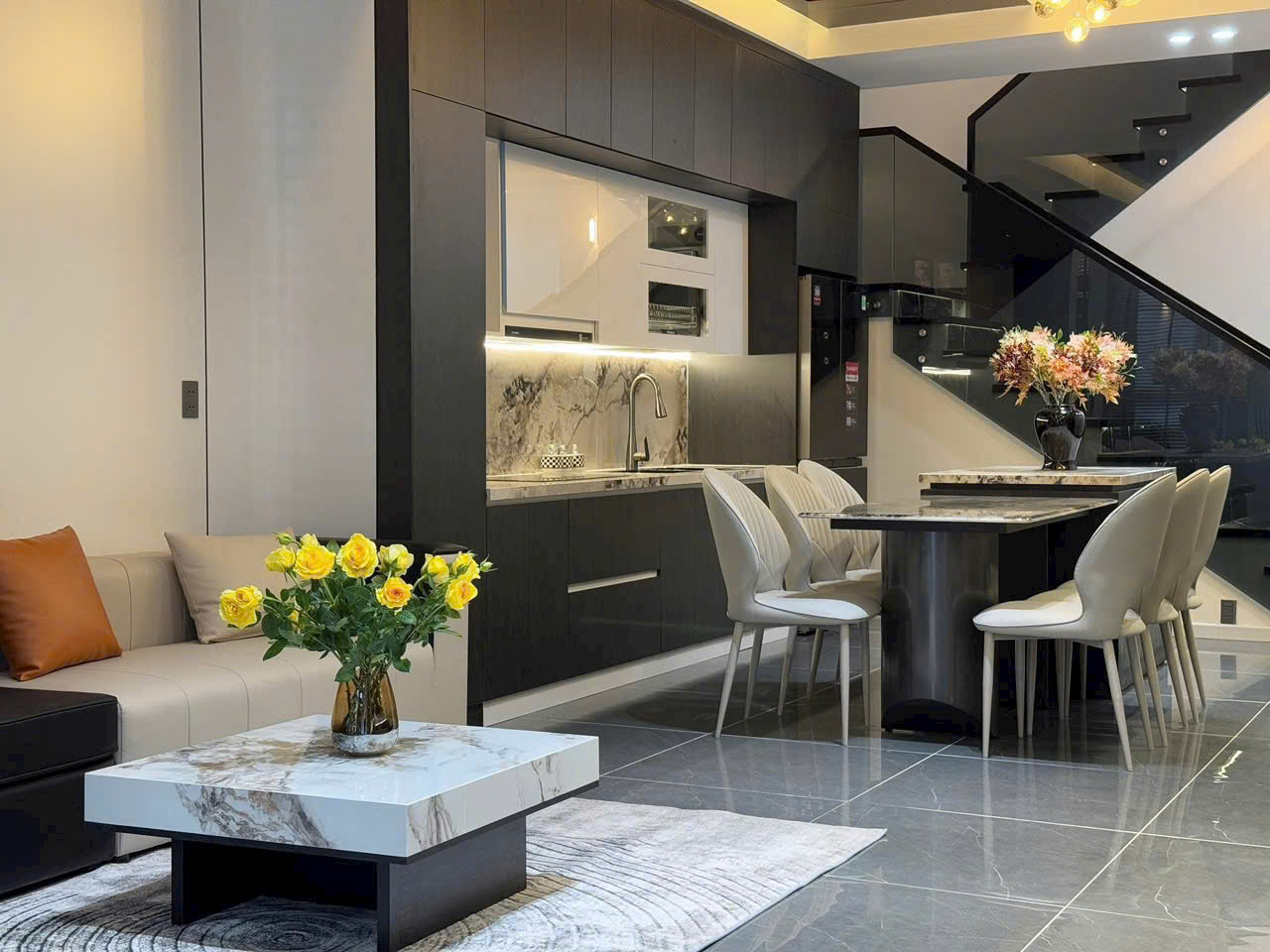 NHÀ MỚI 3 TẦNG MẶT TIỀN ĐẸP – 4 PHÒNG NGỦ – GIÁ CHỈ 7.45 TỶ – TT  VIP HÒA XUÂN - Ảnh 1