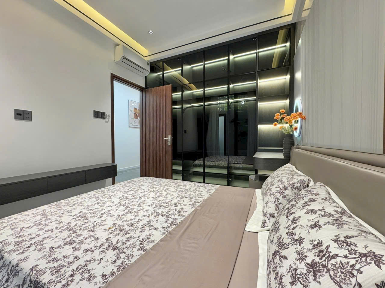 NHÀ MỚI 3 TẦNG MẶT TIỀN ĐẸP – 4 PHÒNG NGỦ – GIÁ CHỈ 7.45 TỶ – TT  VIP HÒA XUÂN - Ảnh 2