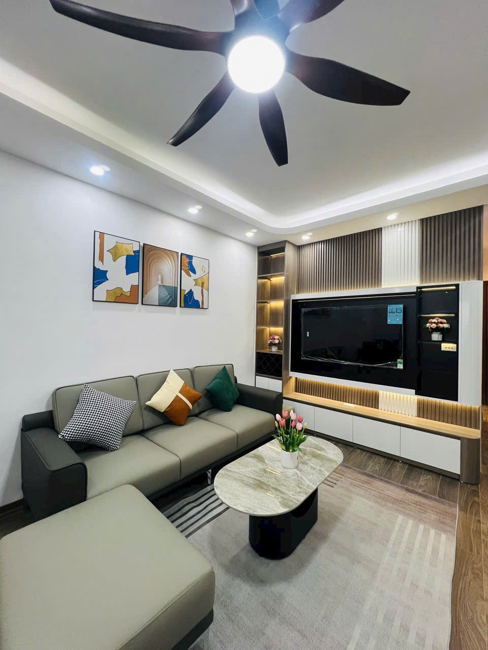 Căn hộ tầng thoáng 76m2 x 3 ngủ tại Linh Đàm, quận Hoàng Mai giá hạt rẻ - Ảnh 1