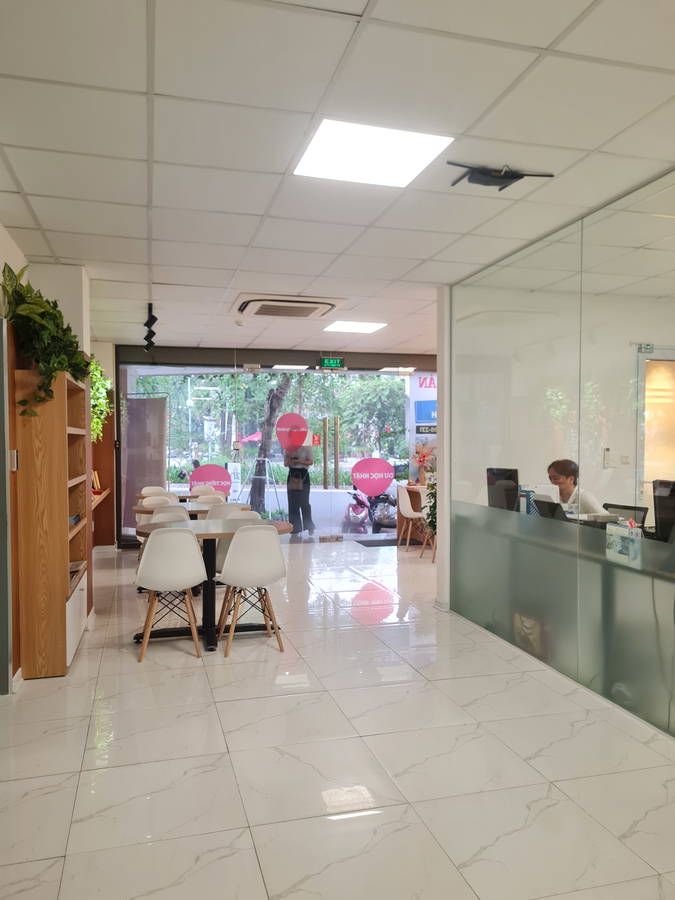 Bán Nhà Mặt Phố Hoàng Cầu. Đống Đa. Thang Máy. Ô Tô. Vỉa Hè. DT 216m2. Giá 110 Tỷ. - Ảnh 1