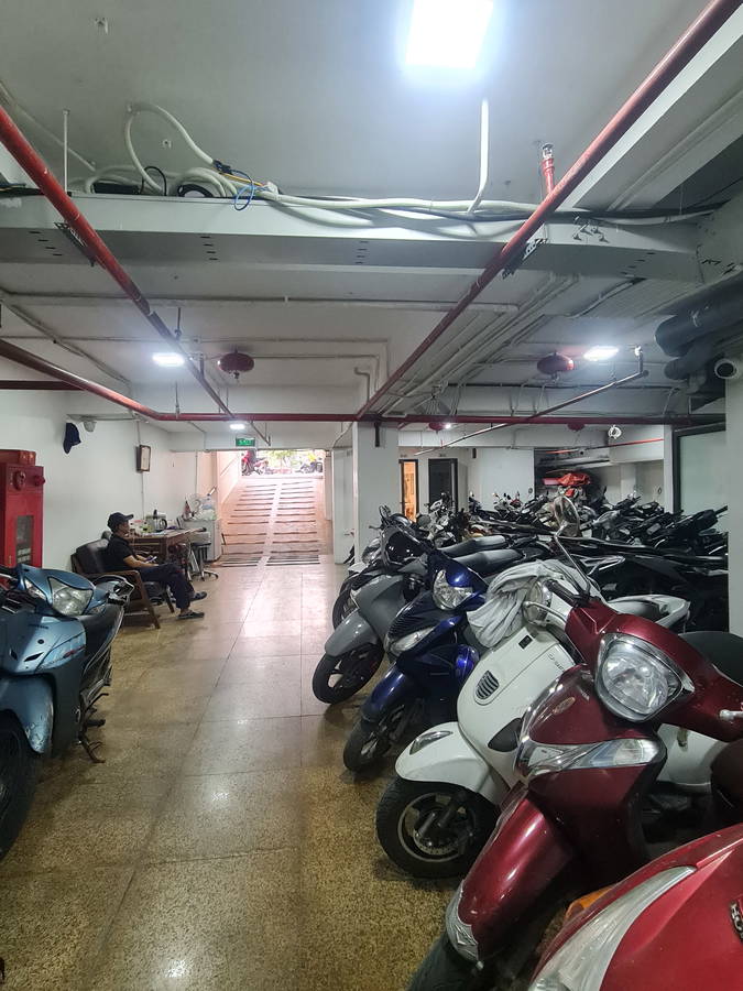 Bán Nhà Mặt Phố Hoàng Cầu. Đống Đa. Thang Máy. Ô Tô. Vỉa Hè. DT 216m2. Giá 110 Tỷ. - Ảnh 4