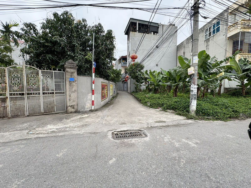 Bán 62,2m2 đất tổ 8 Thạch Bàn, Long Biên. Ô tô con chạy tới, cách 20m ra bãi đỗ xe - Ảnh 1