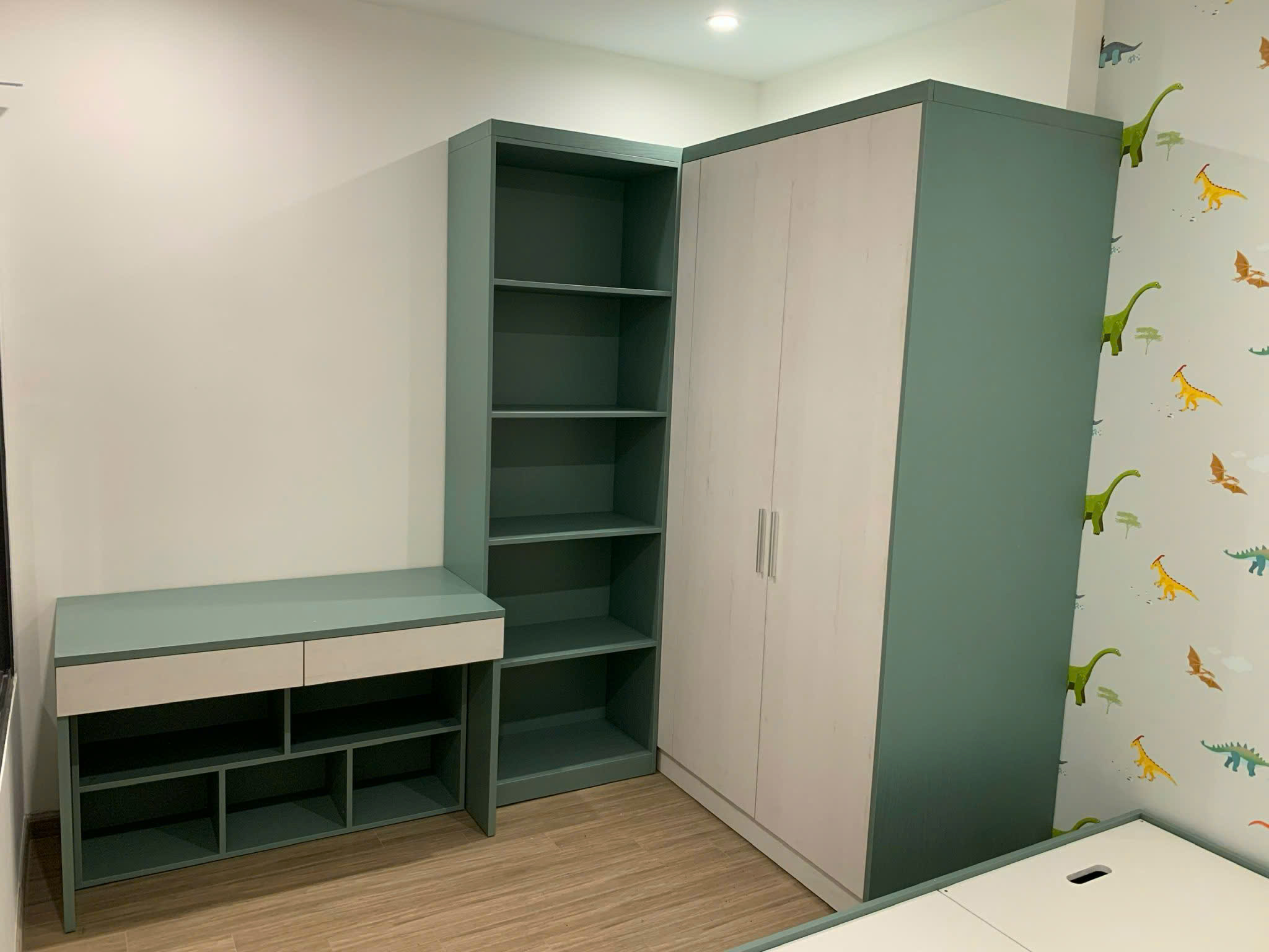 Cần bán gấp căn 2PN 67m2 khu RB, tặng full nội thất đầy đủ, view thoáng ko chắn, sẵn sổ giá 2tỷ8 - Ảnh 1