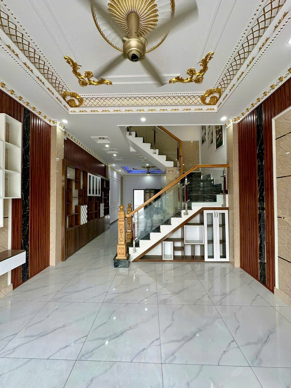 BÁN NHÀ 2 TẦNG ĐẸP 100M2– TRẦN HƯNG ĐẠO-GẦN GO DĨ AN – GẦN LÀNG ĐẠI HỌC. - Ảnh 1