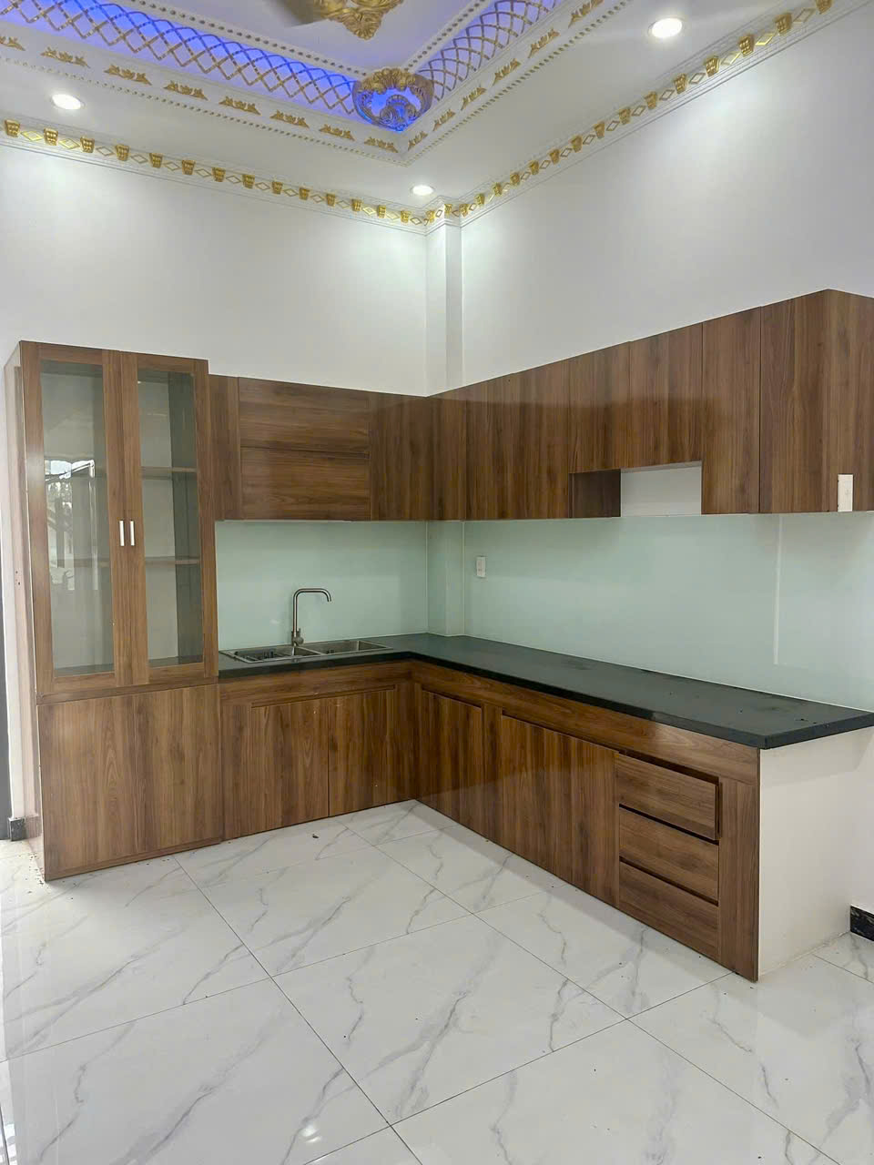 BÁN NHÀ 2 TẦNG ĐẸP 100M2– TRẦN HƯNG ĐẠO-GẦN GO DĨ AN – GẦN LÀNG ĐẠI HỌC. - Ảnh 2
