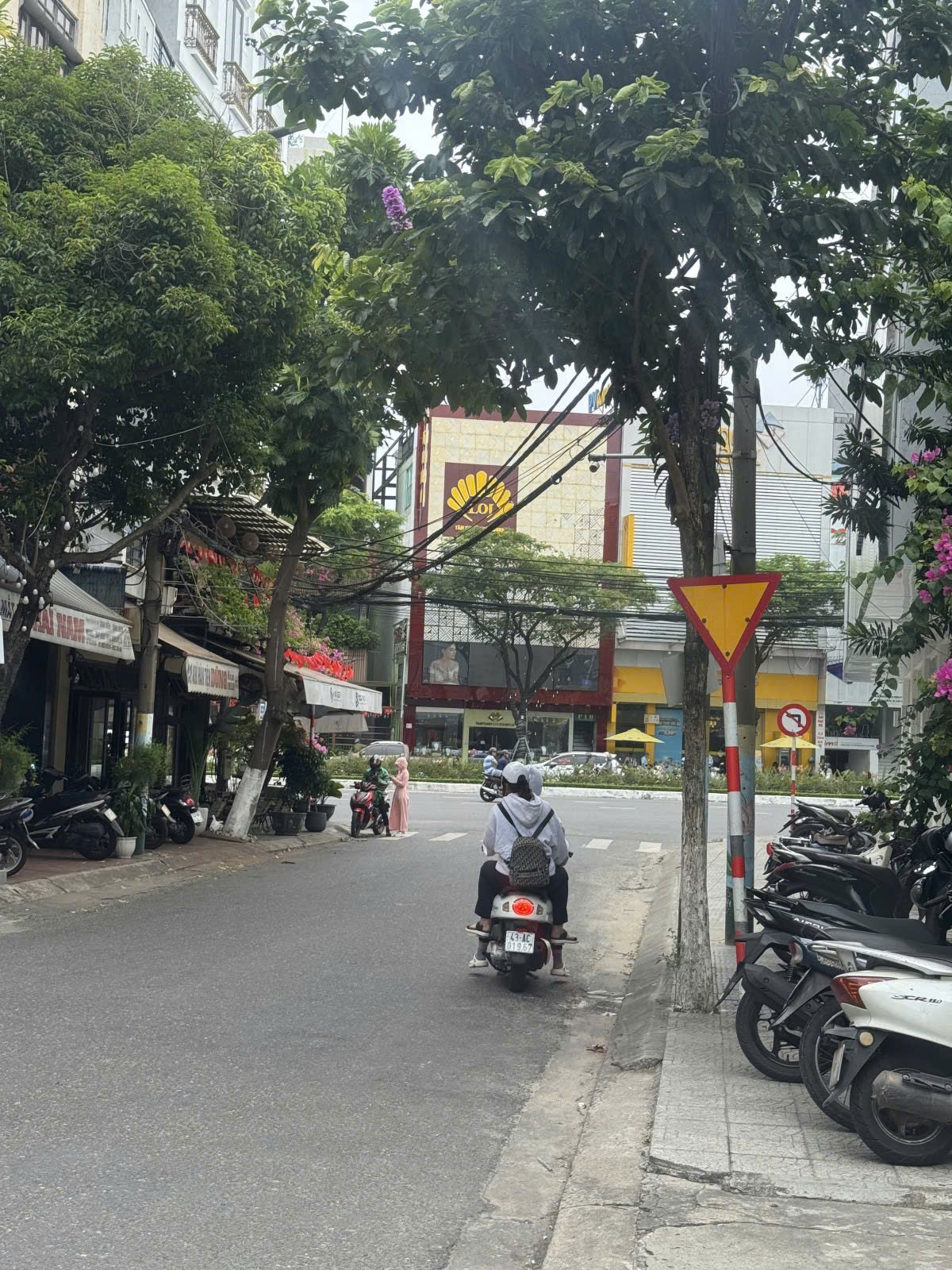 Cơ hội sở hữu khách sạn triệu đô sát Nguyễn Văn Linh, ngay chân cầu Rồng ĐN - Ảnh 2